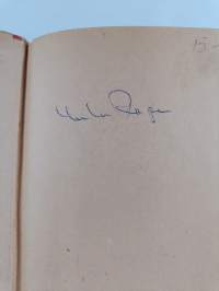 Sissipartio iskee (signeerattu)