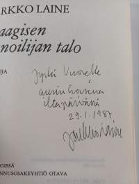 Traagisen runoilijan talo : runoja (signeerattu, tekijän omiste)