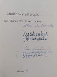 Aikuisänkytysterapia prof. Charles Van Riperin mukaan (signeerattu, tekijän omiste)