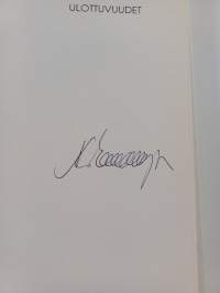 Mielen ulottuvuudet (signeerattu)