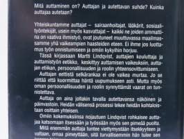 Auttajan varjo - Pahuuden ja haavoittuvuuden ongelma ihmistyön etiikassa