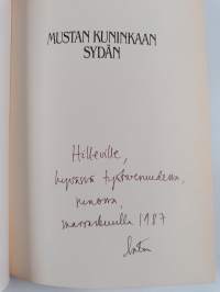 Mustan kuninkaan sydän (signeerattu, tekijän omiste)