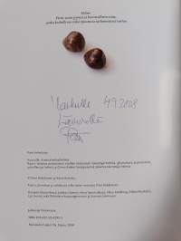 Pieni helmikirja (signeerattu, tekijän omiste)