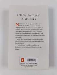 Henkeni edestä