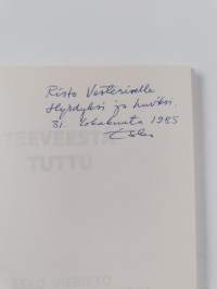 Teeveestä tuttu : Televisioesiintyjän opas (signeerattu, tekijän omiste)