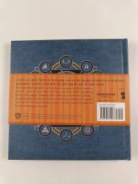 Fantastic Beasts and Where to Find Them: Newt Scamander: A Movie Scrapbook