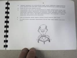 Lokomo AH-132 Tiehöylä käyttöohjekirja / road grader, operator´s manual in finnish