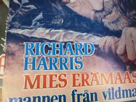 Mies erämaasta / Mannen från vildmarken / Man in the wilderness, pääosissa Richard Harris, John Huston -elokuvajuliste, kiertueversio (Matti Piuhola)