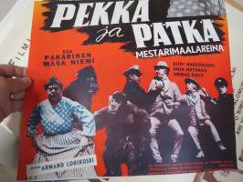 Pekka ja Pätkä mestarimaalareina, pääosissa Esa Pakarinen, Masa Niemi, siiri Angerkoski -elokuvajuliste, kiertueversio