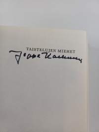 Taistelujen miehet : Mannerheim-ristin ritarien taisteluista ja vaiheista (signeerattu)