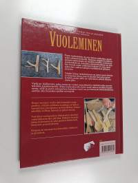 Vuoleminen : puukko työkaluna