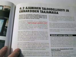Autokoulun kuorma-autokirja