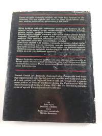 Muisto Syväriltä : sota-ajan puhdetyöt = Finnish trench art (signeerattu, tekijän omiste)