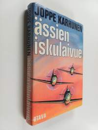 Ässien iskulaivue : Suomen ensimmäisen Messerschmitt-laivueen, Hävittäjälaivue 34:n vaiheita jatkosodan loppupuoliskolla (signeerattu, tekijän omiste)
