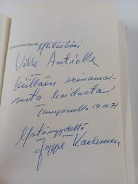 Erikoismiehet iskevät (signeerattu, tekijän omiste)