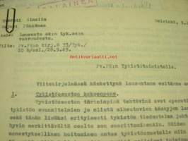 Tykistön tiedustelutoiminta -koulutustoimintaa ja sotakokemuksia ym. sekalaista sodanjälkeistä upseerikoulutuksen aineistoa -kansio
