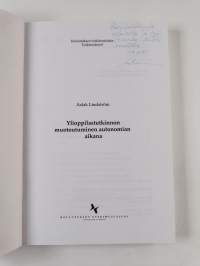 Ylioppilastutkinnon muotoutumínen autonomian aikana (signeerattu, tekijän omiste)