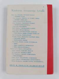 Tiina kesälaitumilla