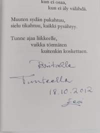 Tunteen välähdyksiä : runoja lapsilleni ja lapsenlapsilleni (signeerattu, tekijän omiste)