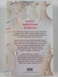 Yhdessä pöydässä
