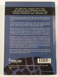 Kun isolla kengällä astuu, jää iso jälki