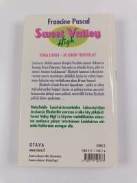 Leikkiä tulella