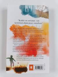 Mitä männyt näkevät : romaani