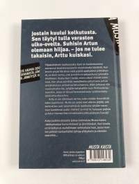 Kaksi palkkia latausta