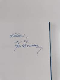 Amiraalin aika : amiraali Jan Klenberg puolustusvoimain komentajana 1990-1994 (signeerattu, tekijän omiste)
