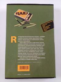 Raid ja pelkääjät : jännitysromaani