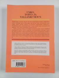 Usko, toivo ja vallankumous : kristinusko ja kirkot Neuvostoliitossa