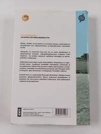 Jalkapallon maailmanselitys : Hutera teoria globalisaatiosta