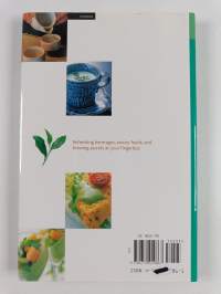 New Tastes in Green Tea : A Novel Flavor for Familiar Drinks, Dishes, and Desserts