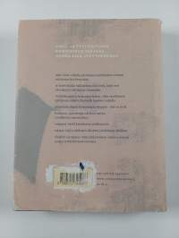 Neiti U muistelee niin sanottua ihmissuhdehistoriaansa