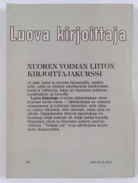 Luova kirjoittaja : Nuoren Voiman liiton kirjoittajakurssi