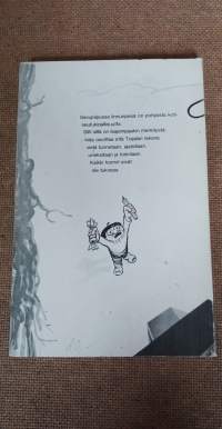 Savupiipussa linnunpesä