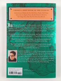 Fun home : a family tragicomic