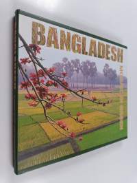 Bangladesh : the mosaic in green
