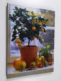 Kasvitarha ikkunalla