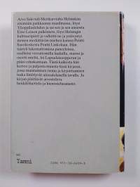 Kirjavat päivät : vaellus eilisessä (signeerattu)