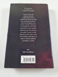 Oudot vaeltajat : kaksitoista kertomusta