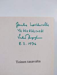 Toinen tasavalta (signeerattu, tekijän omiste)