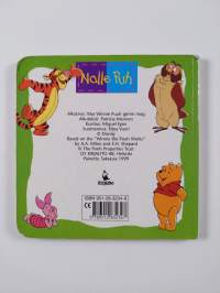 Nalle Puh herkuttelee