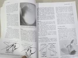 Evinrude - Johnson Outboards 1971-89 Repair Manual - Covers all 1,25-60 hp, 1 and 2-Cylinder, 2-Stroke Models (inc. Wiring Diagrams) -korjaamo-ohjekirja