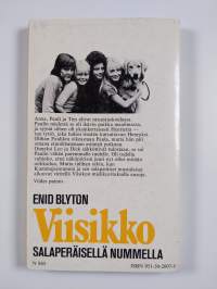 Viisikko salaperäisellä nummella