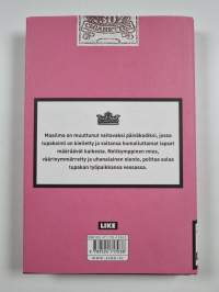 Tyttö ja tupakka