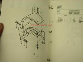 Massey-Ferguson 2000 accessories -varaosaluettelo -lisälaitteiden ja tarvikkeiden varaosat