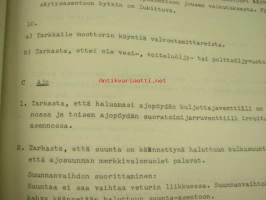Dieselveturit Sv12 ja Sr12 -käyttöohjekirja, tekniset tiedot -väliaikainen moniste veturinkuljettajille