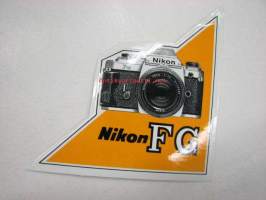 Nikon FG kamera -tarra