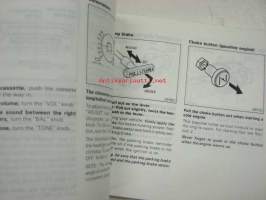 Toyota Hilux &amp; 4-Runner owner´s manual -käyttöohjekirja englanniksi